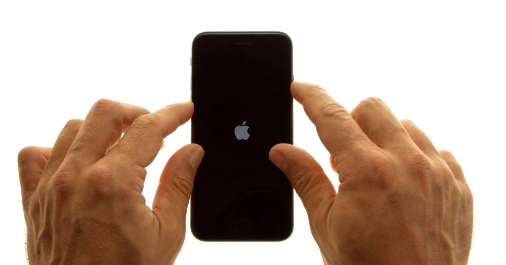 Зависает iPhone 7